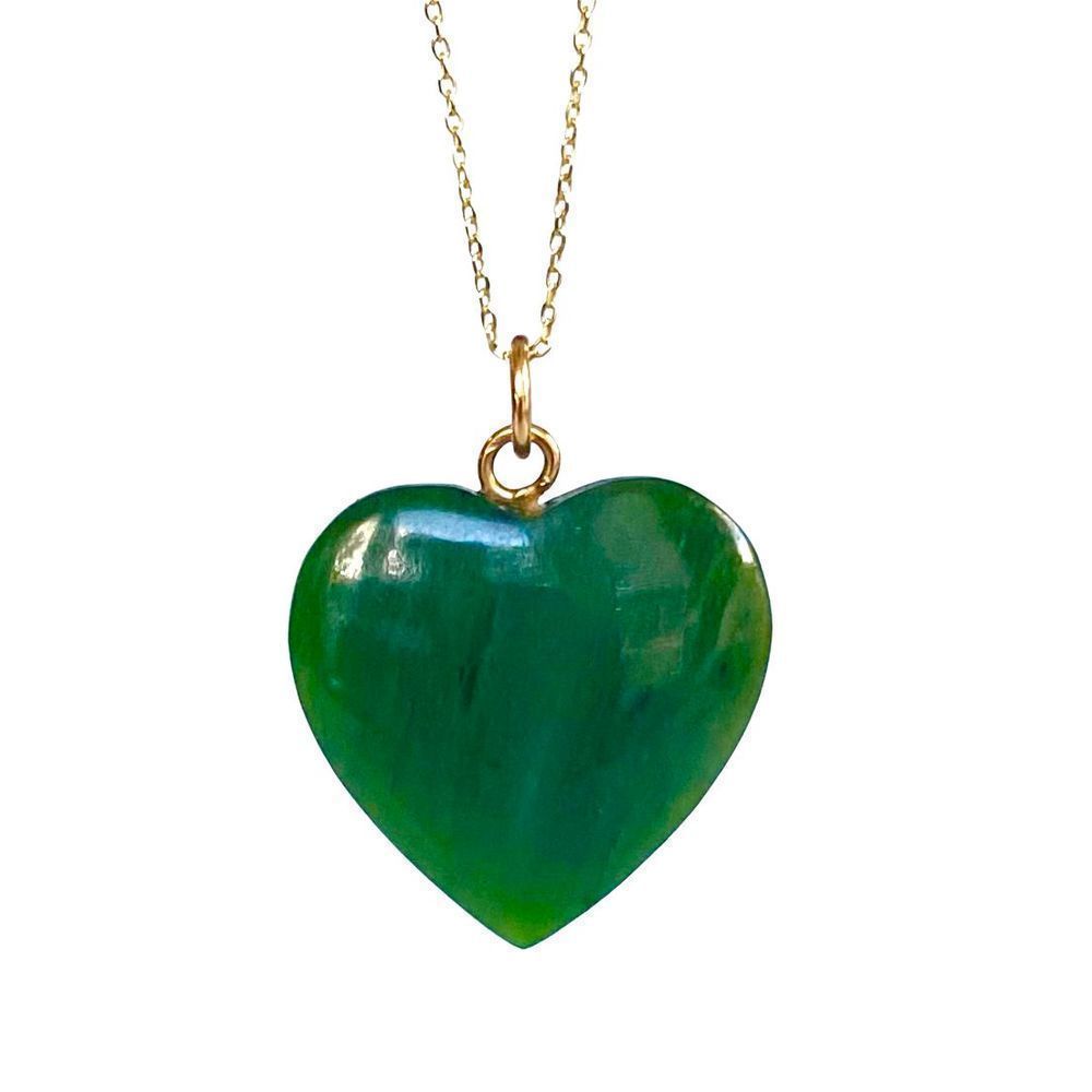 Stunning 30ct Jade Heart Pendant - Picture 2 of 8